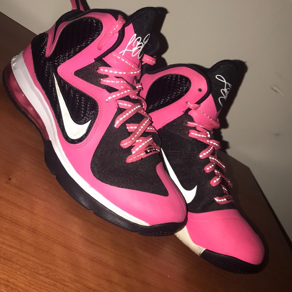 Nike Lebron 9 GS Laser Pink/Metallic Silver-Black